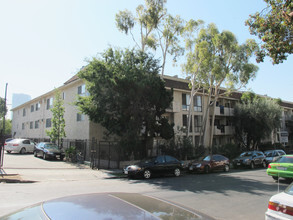 Bonnie Brae Apartments photo'