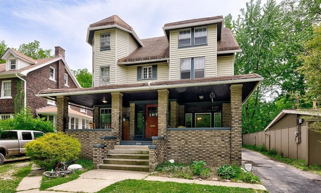 Building Photo - 2460 Euclid Heights Blvd