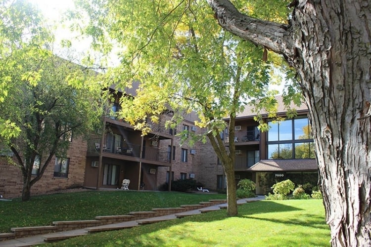 Eagle Ridge Apartments Maple Grove, MN