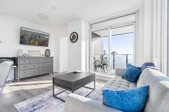 Building Photo - 10333-10103 103 Ave