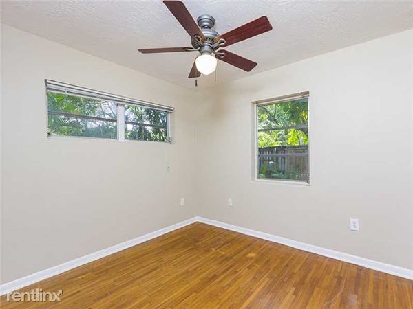 Building Photo - 3701 Loquat Ave