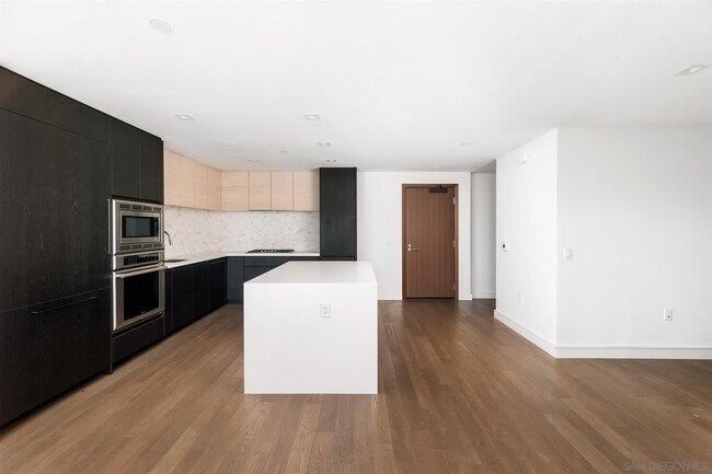 Building Photo - 1388 Kettner Blvd
