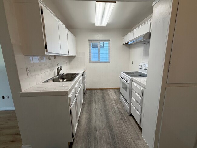 Foto del edificio - 1921 Harriman Ln