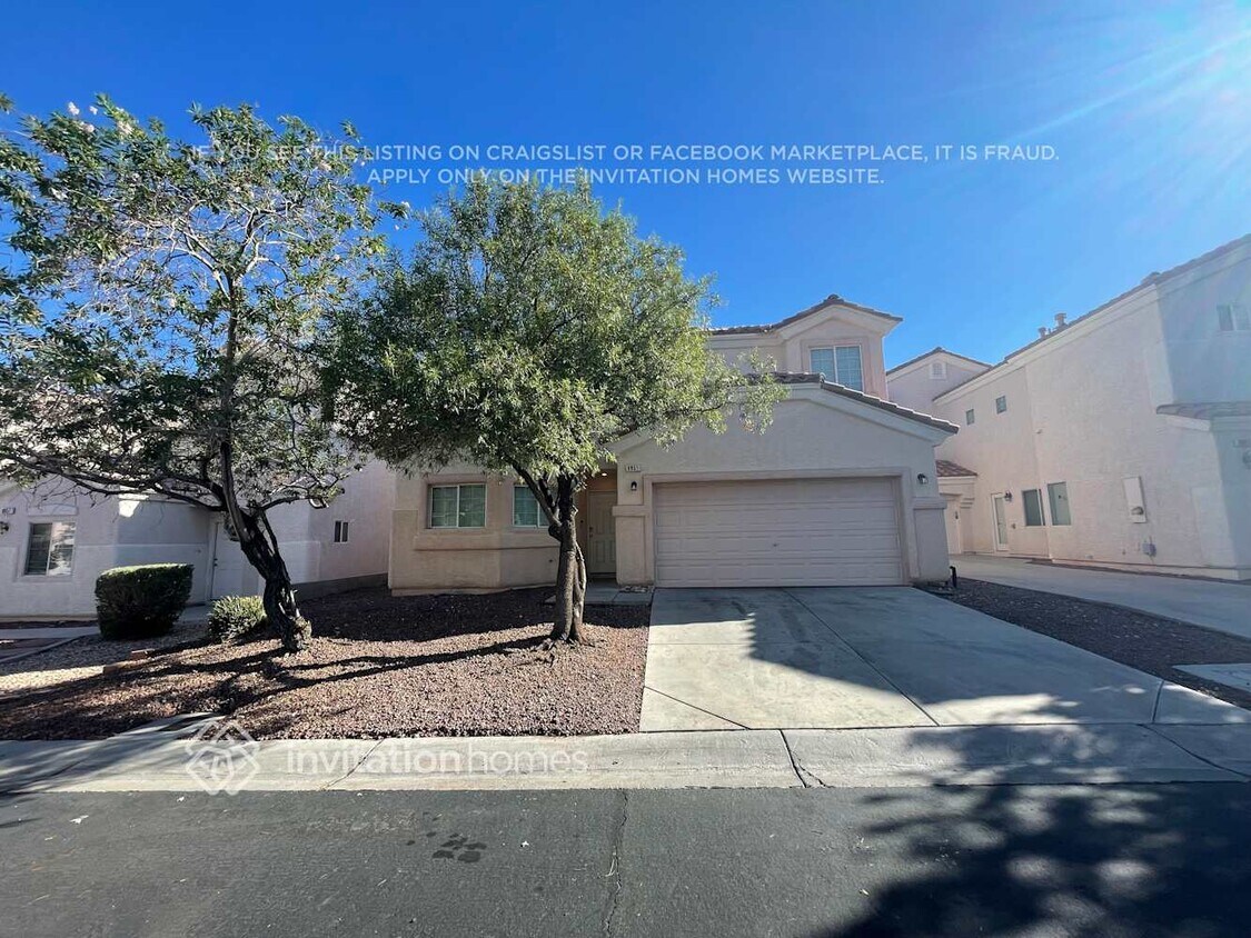 Foto principal - 8861 Happy Stream Ave