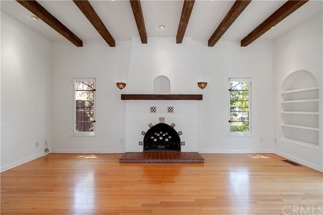 Building Photo - 2560 Amherst Ave