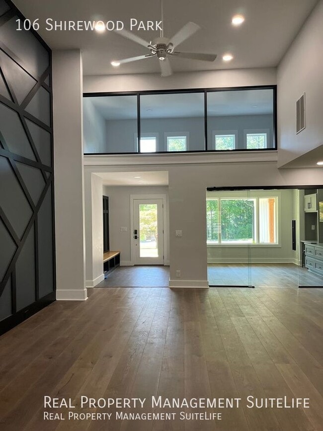 Foto del edificio - 106 Shirewood Park