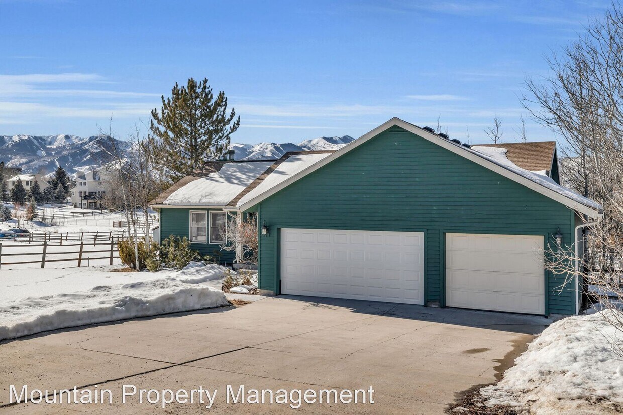 Primary Photo - 5 br, 3 bath House - 6339 N. Starview Drive