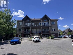 Building Photo - 140 Mocha Private