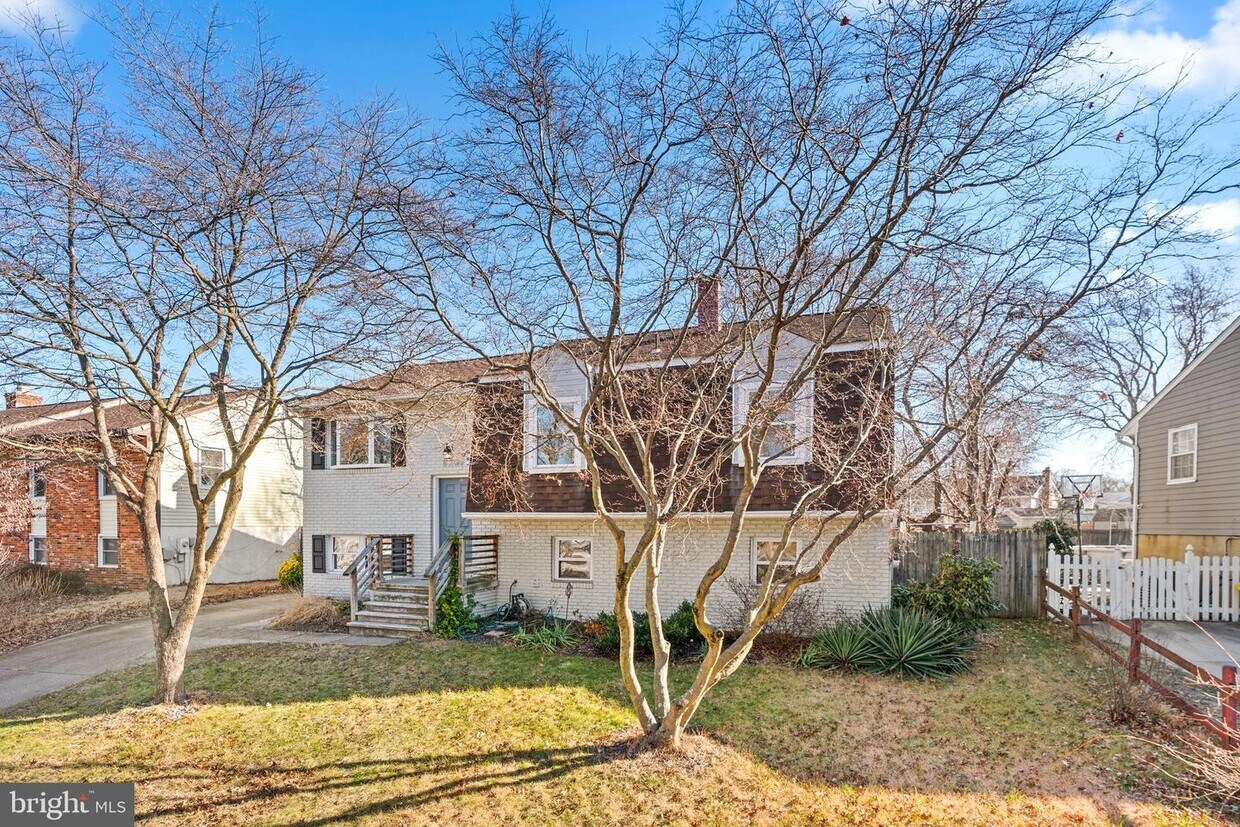 Primary Photo - 8221 Millfield Ct