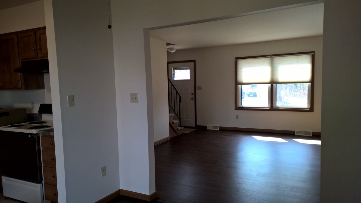 511 Arbor Ave, Rotterdam, NY 12306 Townhome Rentals in Rotterdam NY