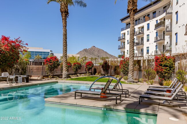 Foto del edificio - 4745 N Scottsdale Rd