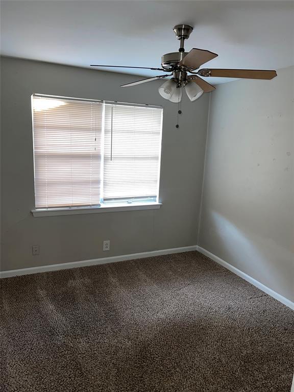 Foto del edificio - 516 NW Hillery St