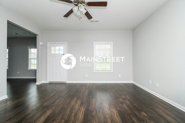 Building Photo - 4 Bedroom Pet-Friendly Home in Spring Hill, TN with Main Street Renewal