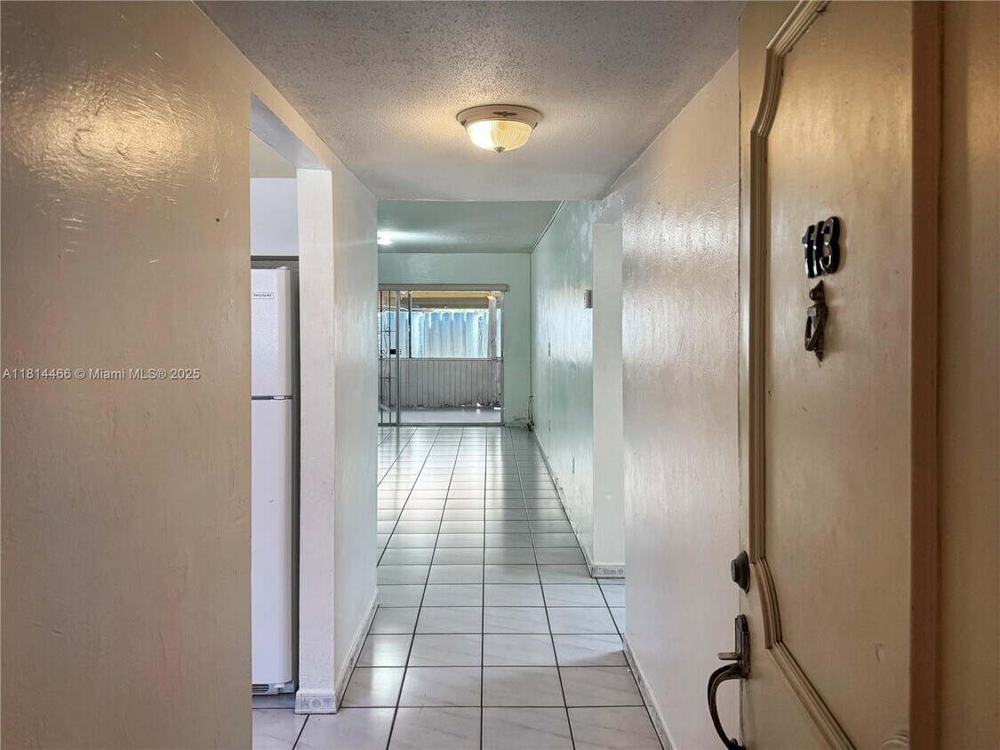 Primary Photo - 6620 W 2nd Ct