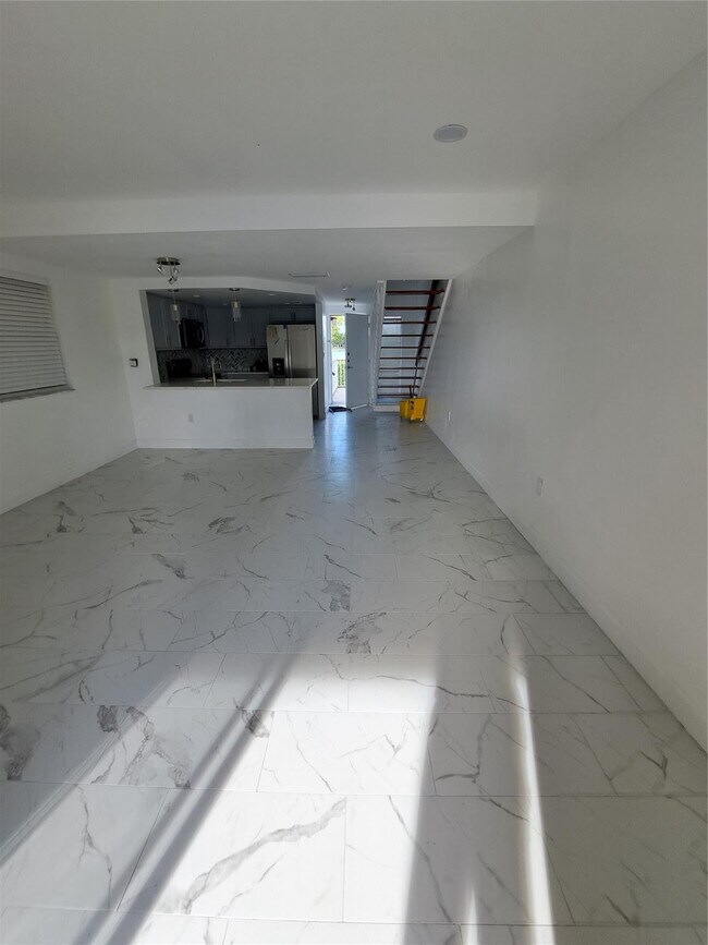 Foto del edificio - 5200 NW 31st Ave