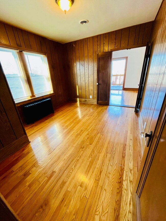 Building Photo - 5164 Goethe Ave