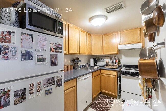 Foto del edificio - 1776 Lanier Pl NW
