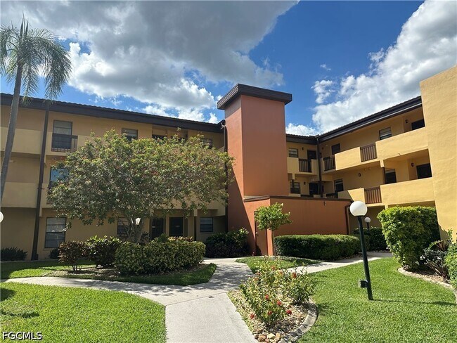 Building Photo - 6136 Whiskey Creek Dr