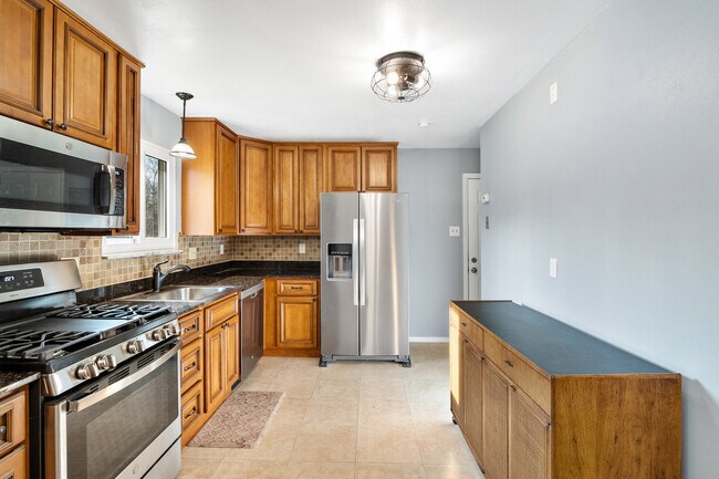 Foto del edificio - 12010 Glenpark Dr