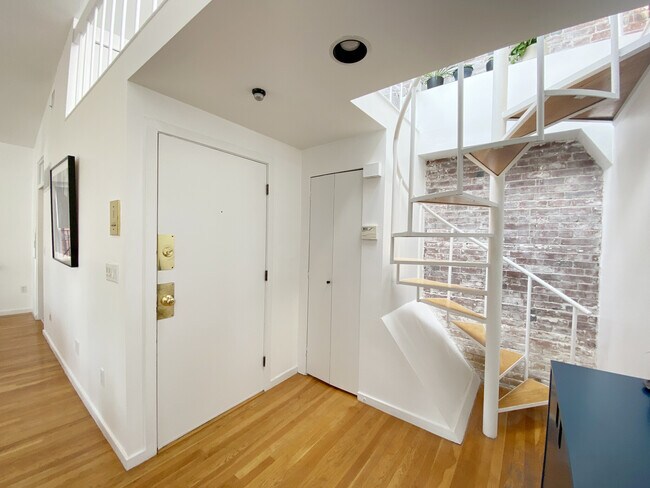 Foto del edificio - 363 Marlborough St