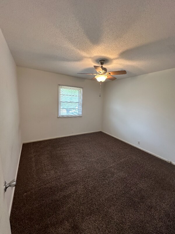 Foto del edificio - 1002 Johnstown Ave