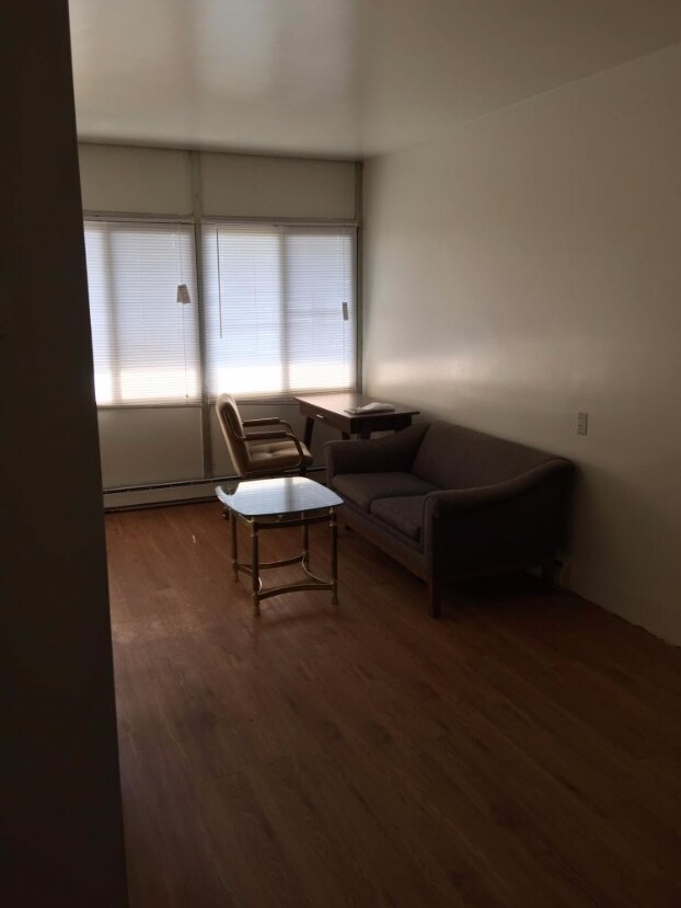 Foto del edificio - 105 E Green St