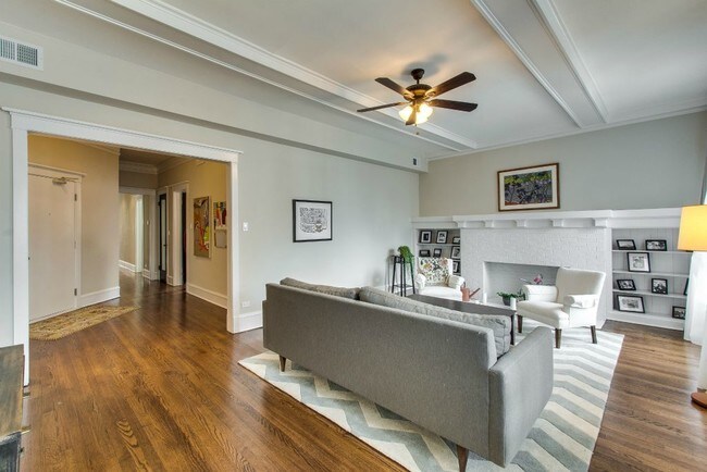 Foto del edificio - 5808 N Kenmore Ave