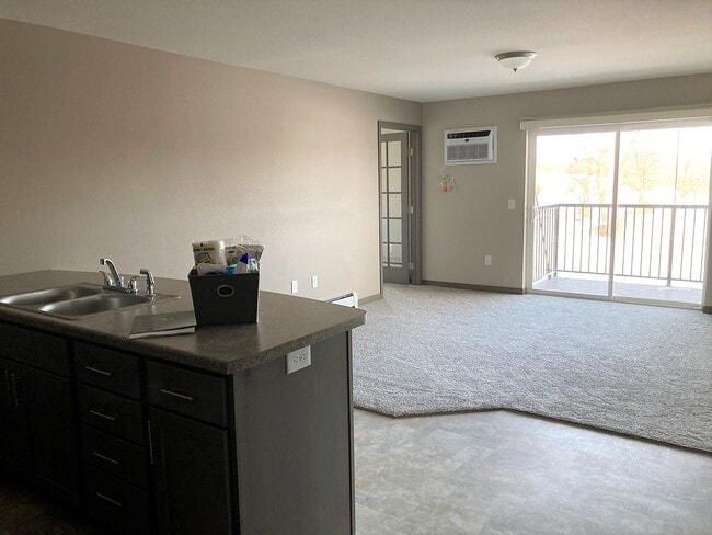 Kitchen - Thunder Hawk Apartments