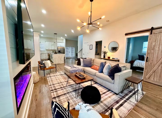 Foto del edificio - 240 Laurel Ave SW