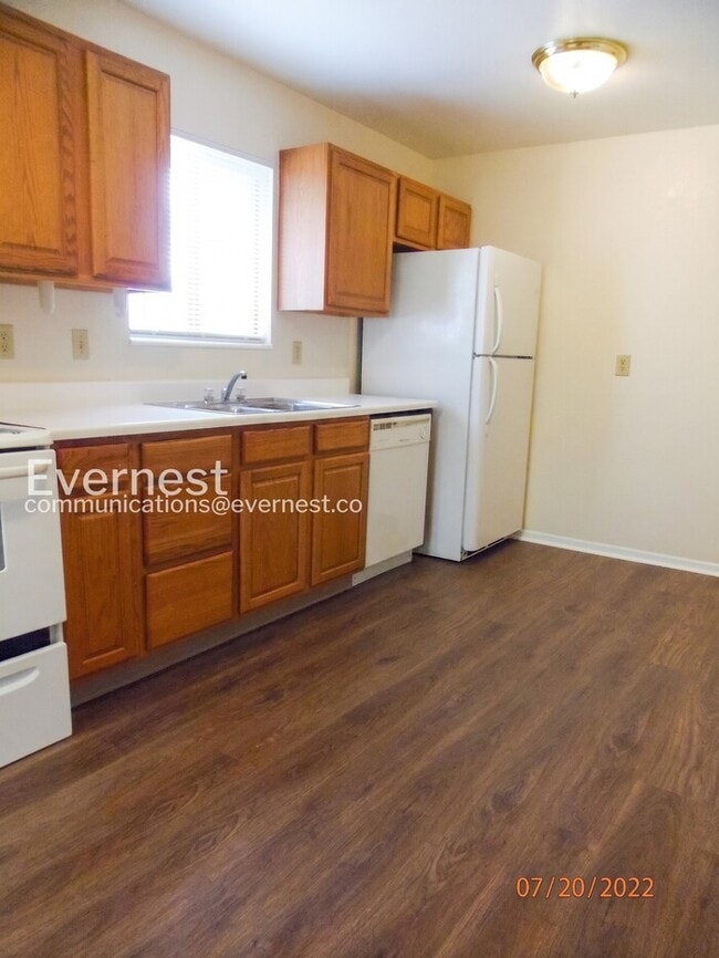 Building Photo - 2205 N Royer St