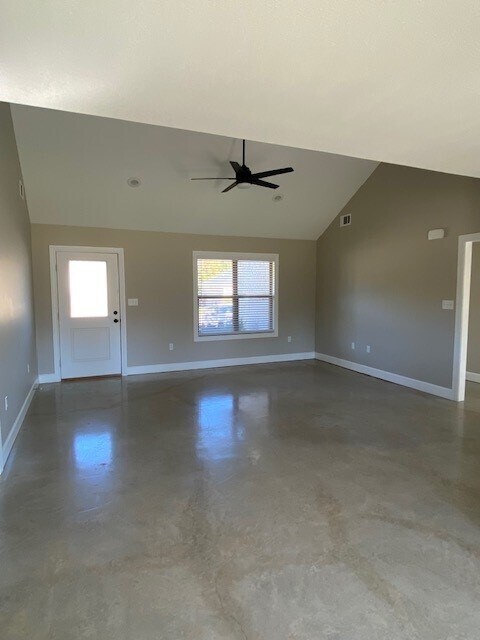 Foto del edificio - 422 Gia St