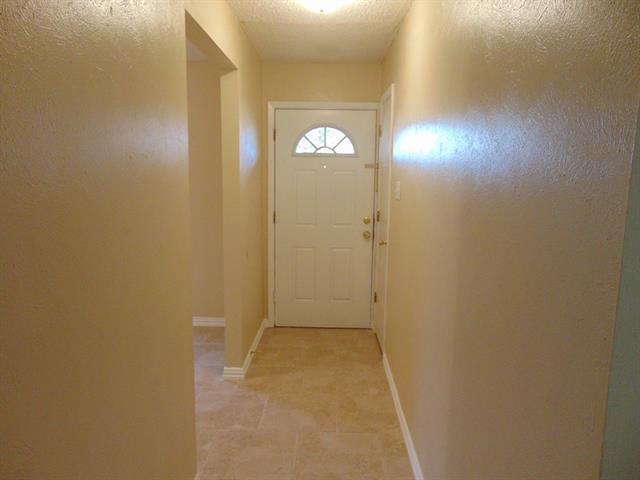 Foto del edificio - 2114 E Park Row Dr