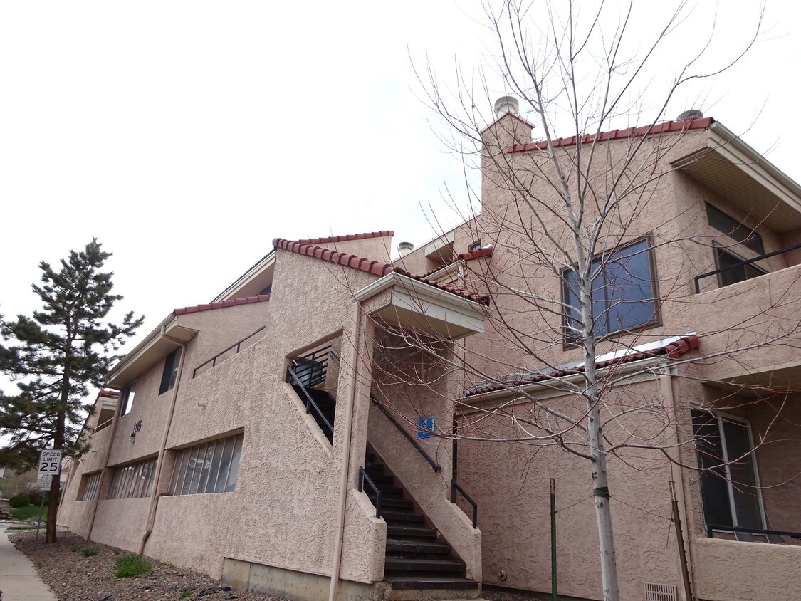 Foto principal - 1825 Kendall St