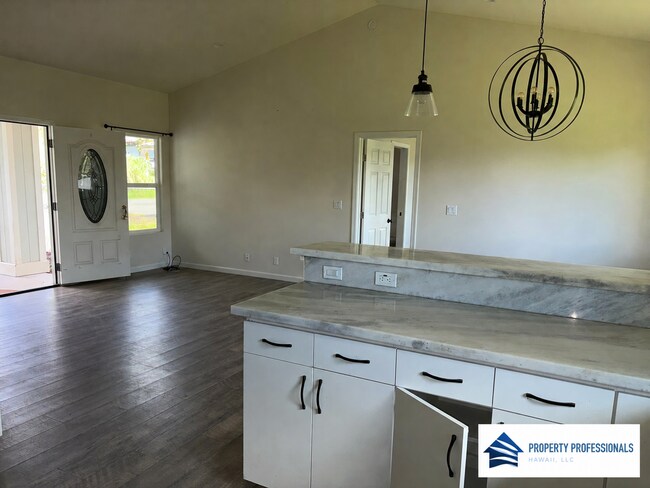 Building Photo - Gorgeous Home in Mt. View