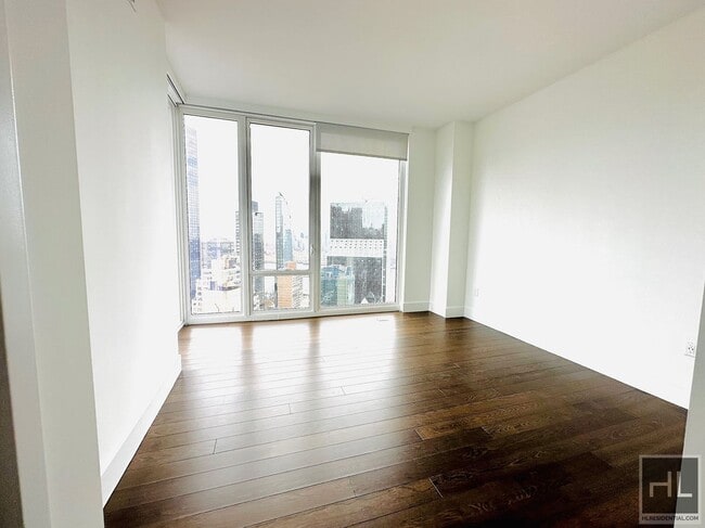 Building Photo - East 44th Street