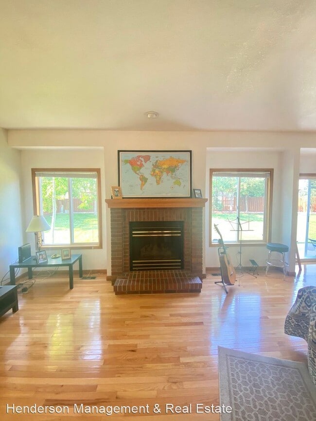 Building Photo - 5 br, 3.5 bath House - 2924 Indigo Circle ...