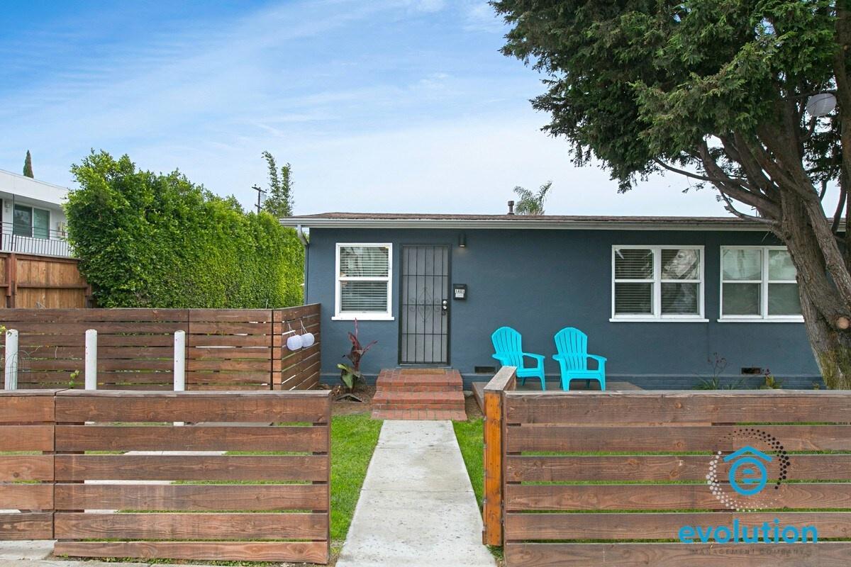 Foto principal - 4323-4333 Gresham St - 1405 Grand Ave