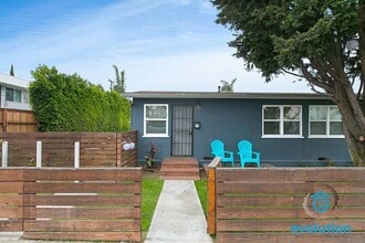 Building Photo - 4323-4333 Gresham St