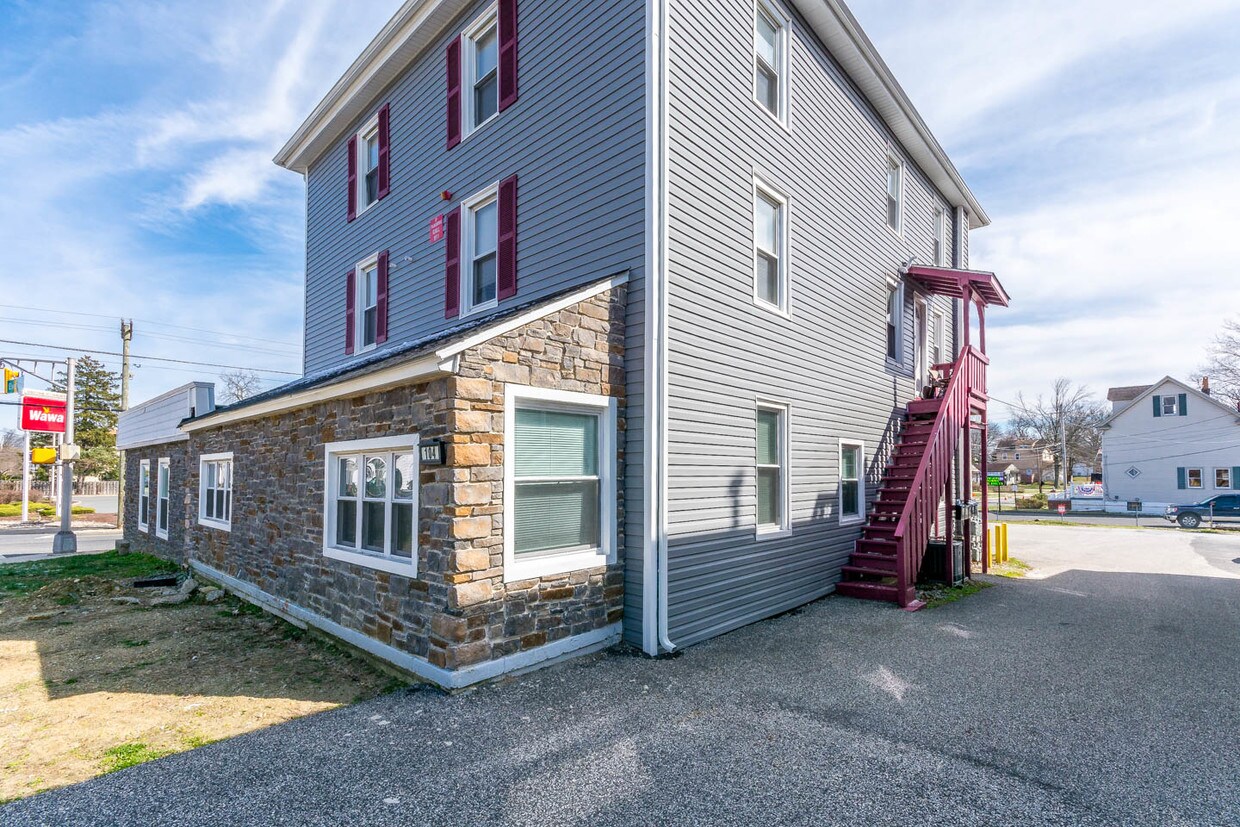 104 Evesham Ave W Unit B, Magnolia, NJ 08049 Apartment for Rent in