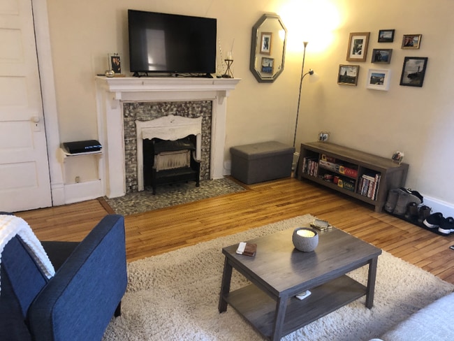 Building Photo - 143 S Hancock St