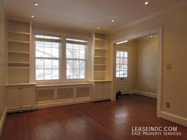 Foto del edificio - 2215 39th St NW
