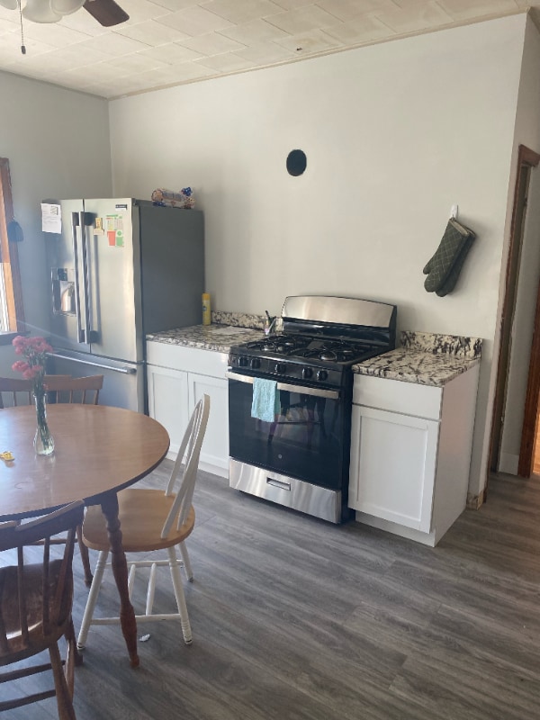 Foto del edificio - 144 Canterbury St