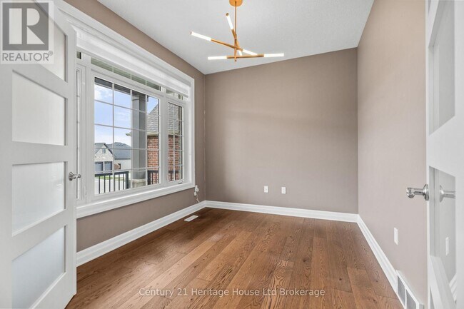 Photo du bâtiment - 1038 Trailsway Ave