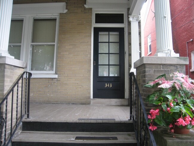 Building Photo - 343 College Ave