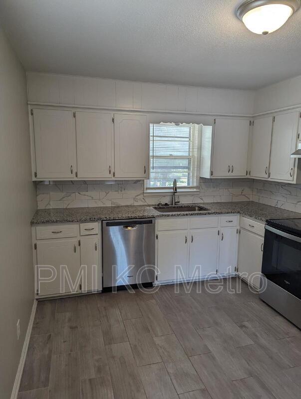 Foto del edificio - 806 NW 15 St