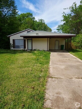 Building Photo - 501 16th Ave N