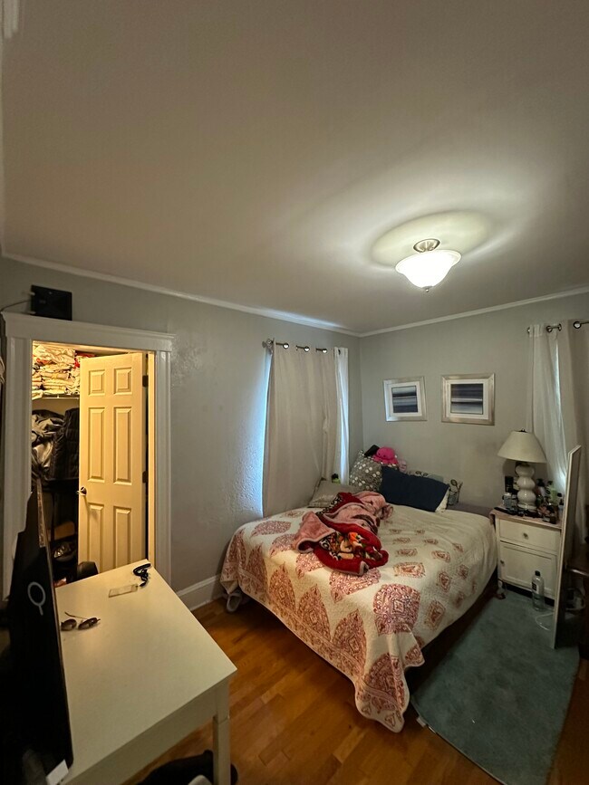 Building Photo - 60 Litchfield St