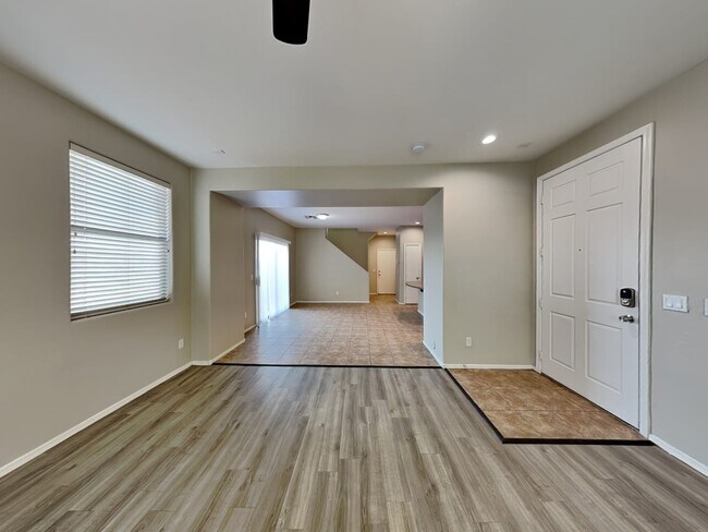 Foto del edificio - 7116 S 7th Ln
