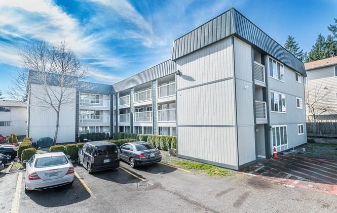 Primary Photo - Condominium in Burien - Highline