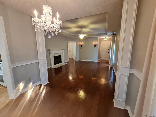 Foto del edificio - 6604 English Oak Ct